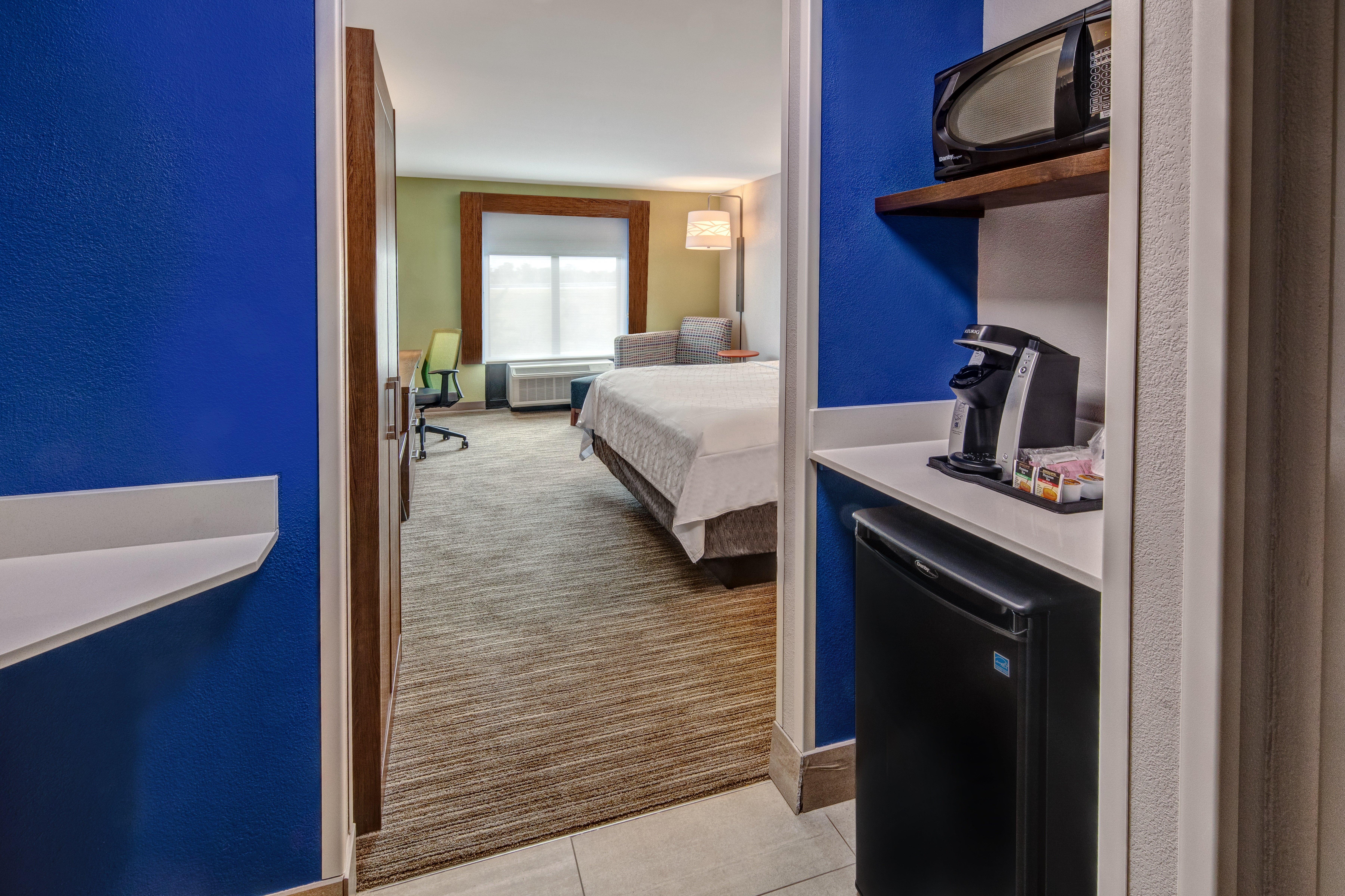 Holiday Inn Express Hotel & Suites Memphis Southwind By Ihg Exterior photo