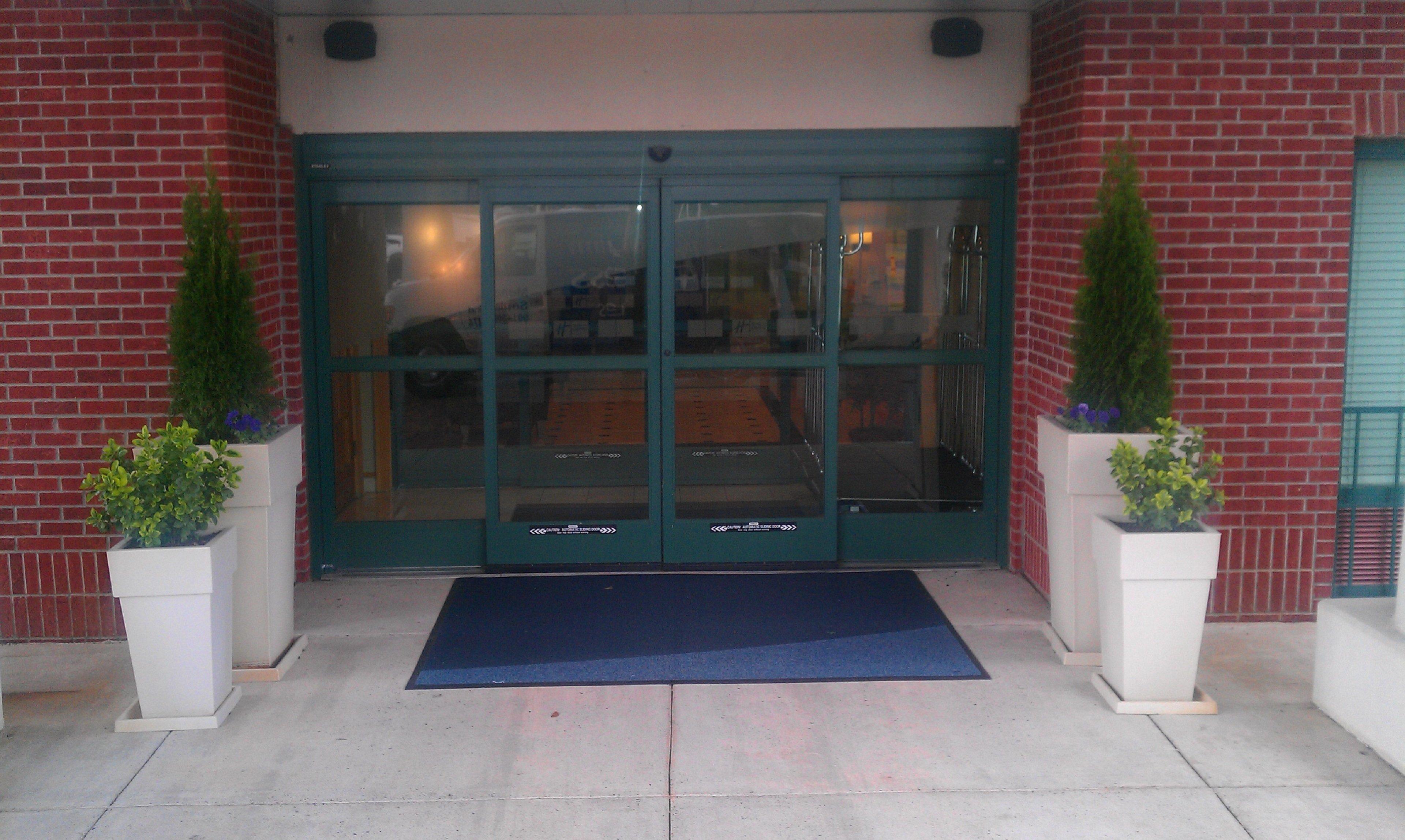Holiday Inn Express Hotel & Suites Memphis Southwind By Ihg Exterior photo