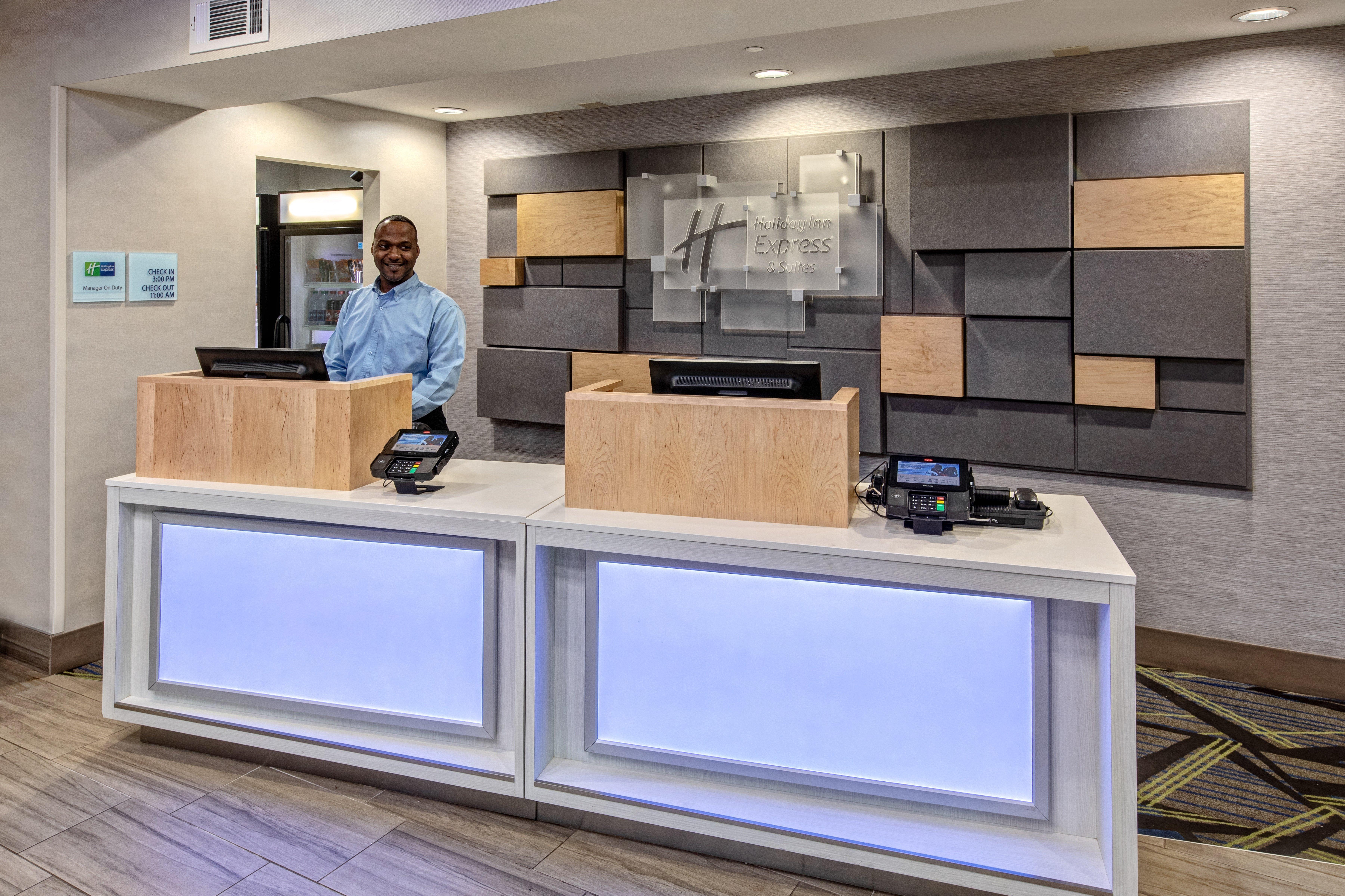 Holiday Inn Express Hotel & Suites Memphis Southwind By Ihg Exterior photo